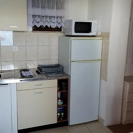 Krizanac Apartamento *